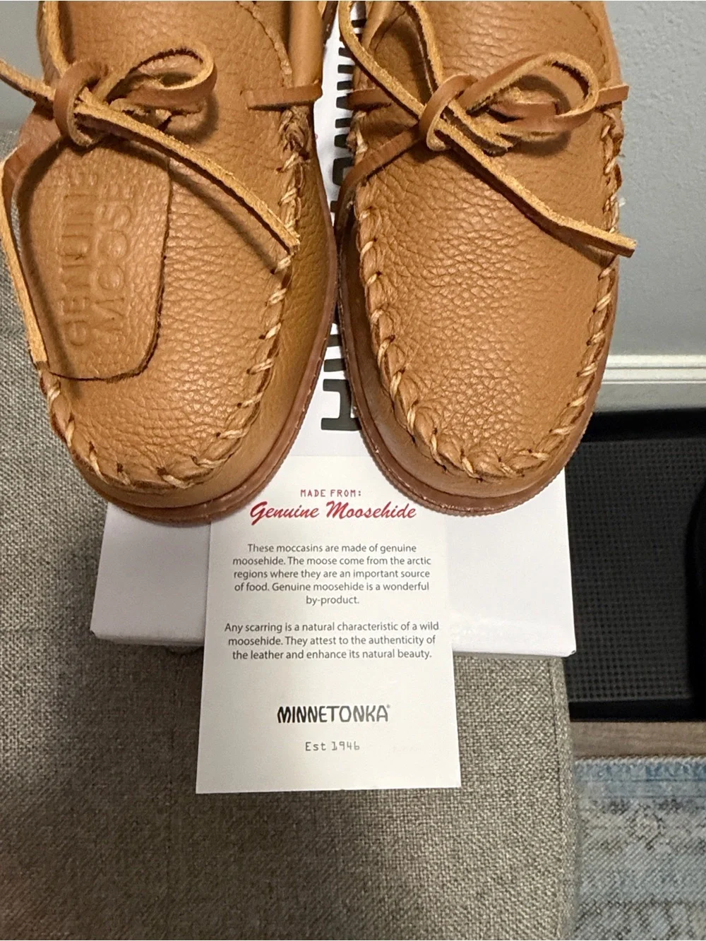 Minnetonka Tan Leather Moccasin Loafers with Bow Detail
